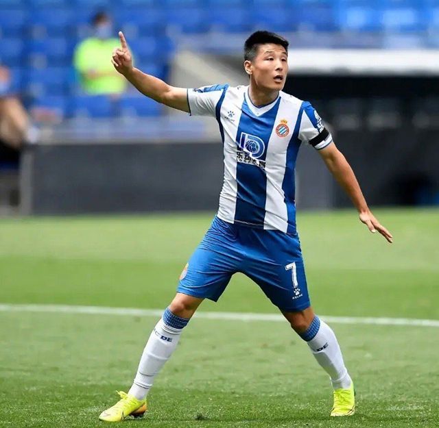 九游娱乐-周四006欧冠摩纳哥vs巴塞罗那