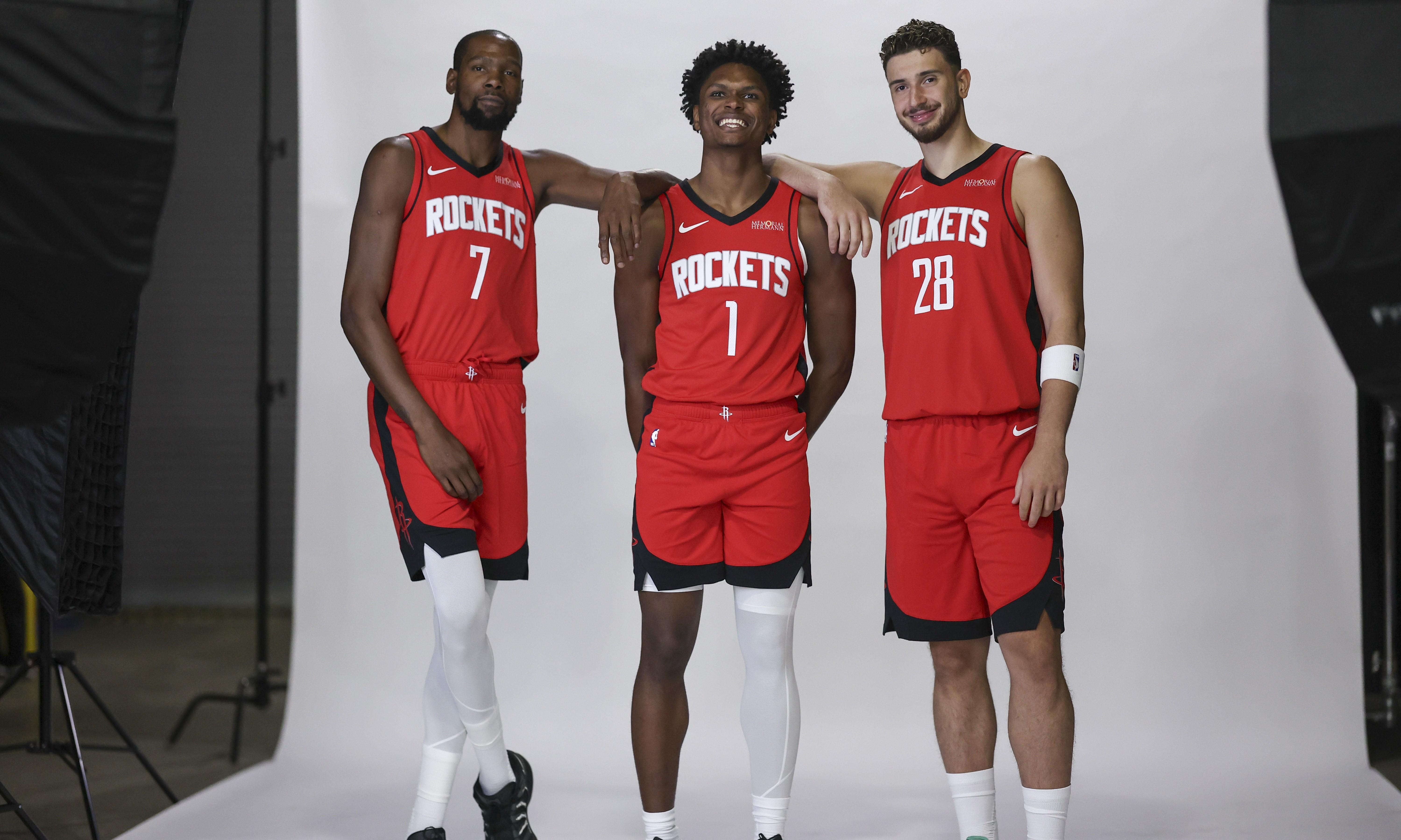 九游体育下载-赛地聚焦——NBA总决赛今夜热度飙升；迈阿密热火篮板制胜；更衣室稳定；更衣室氛围转暖的简单介绍